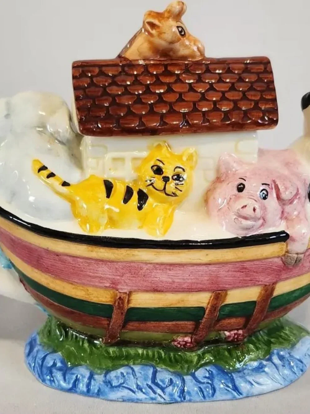 Noah's Ark Teapot Hand Painted Ceramic w/Lid New World Specialties Vtg 90s NWOT